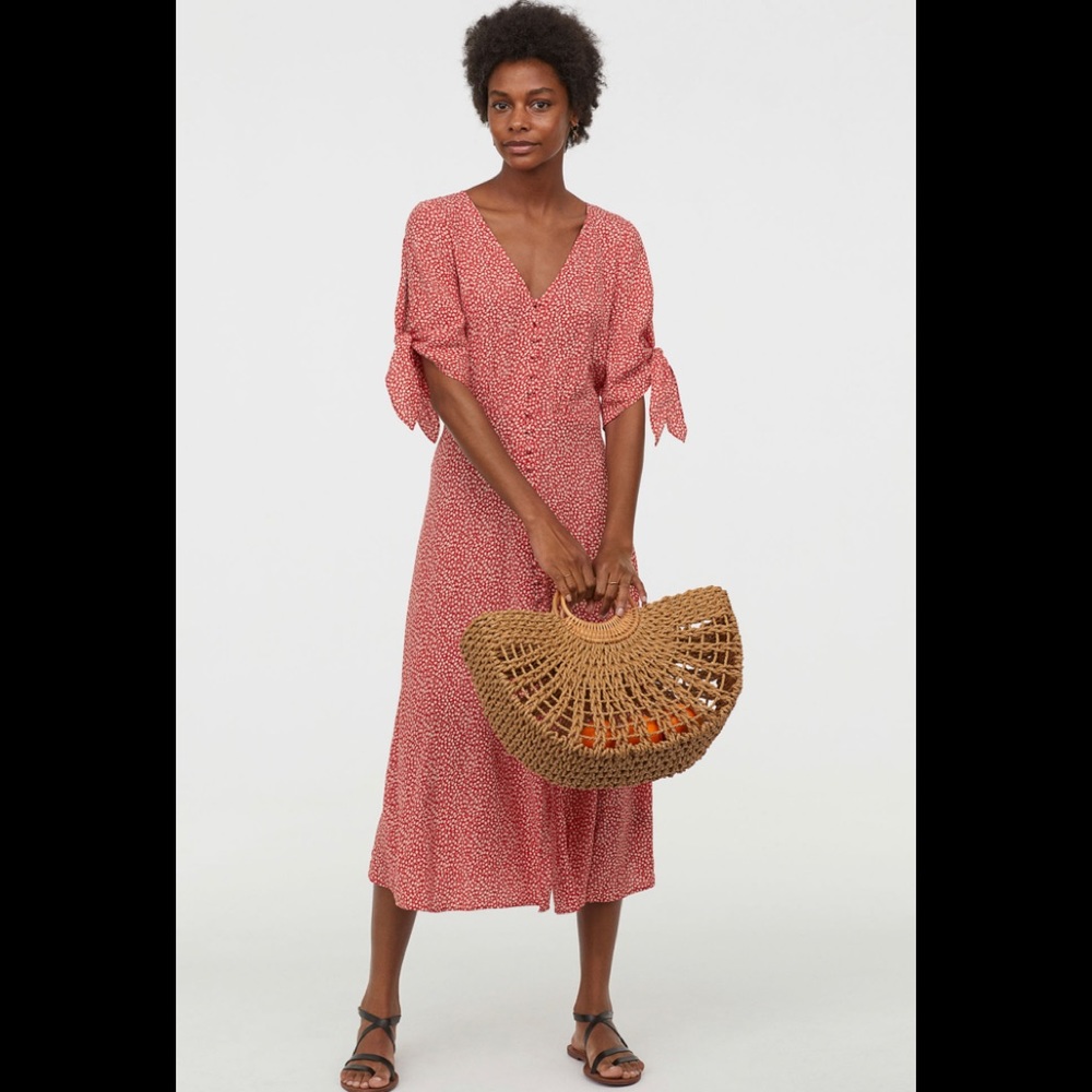 H&M creped midi dress in red floral print NWT